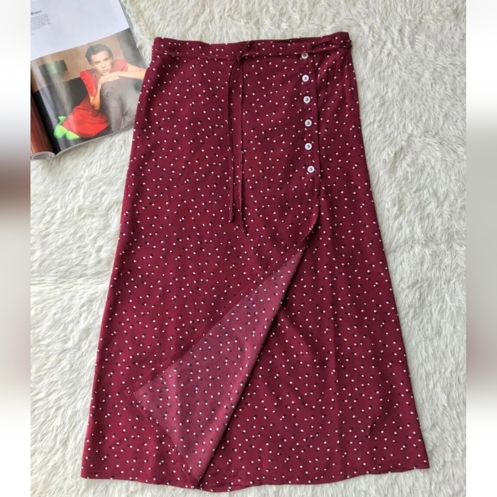 Rouje Red Floral Printed Midi Wrap Glorie Skirt - Picture 6 of 11